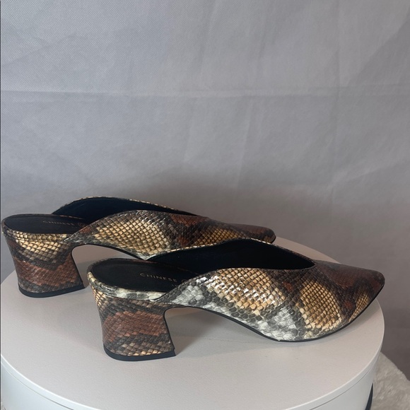 Chinese Laundry Women's Multi-Tone Snakeskin Mules , Size 9 . - Picture 4 of 10